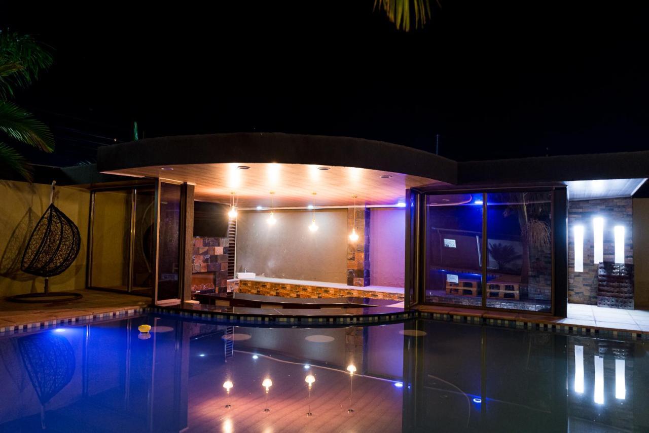 Emc Fully Furnished &Serviced Villas 4 Bedroom With Solar Power , Private Pool, Starlink Wifi ,Aircons & Dstv Lusaka Exteriör bild